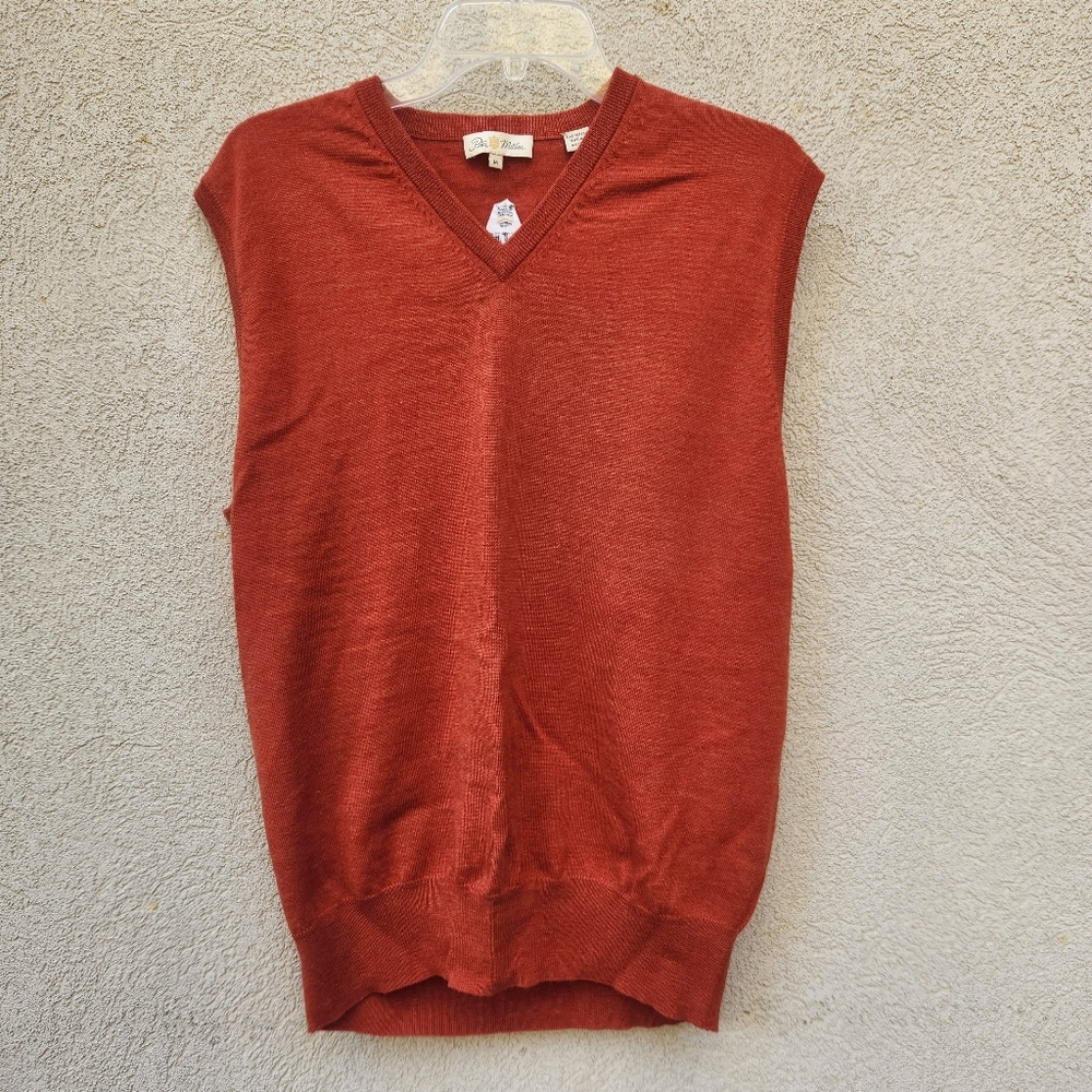 Vintage PETER MILLAR Mens Vest Medium Burnt Orange Italian Merino Wool Golf
